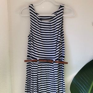 Pretty Summer Dress w/ Belt